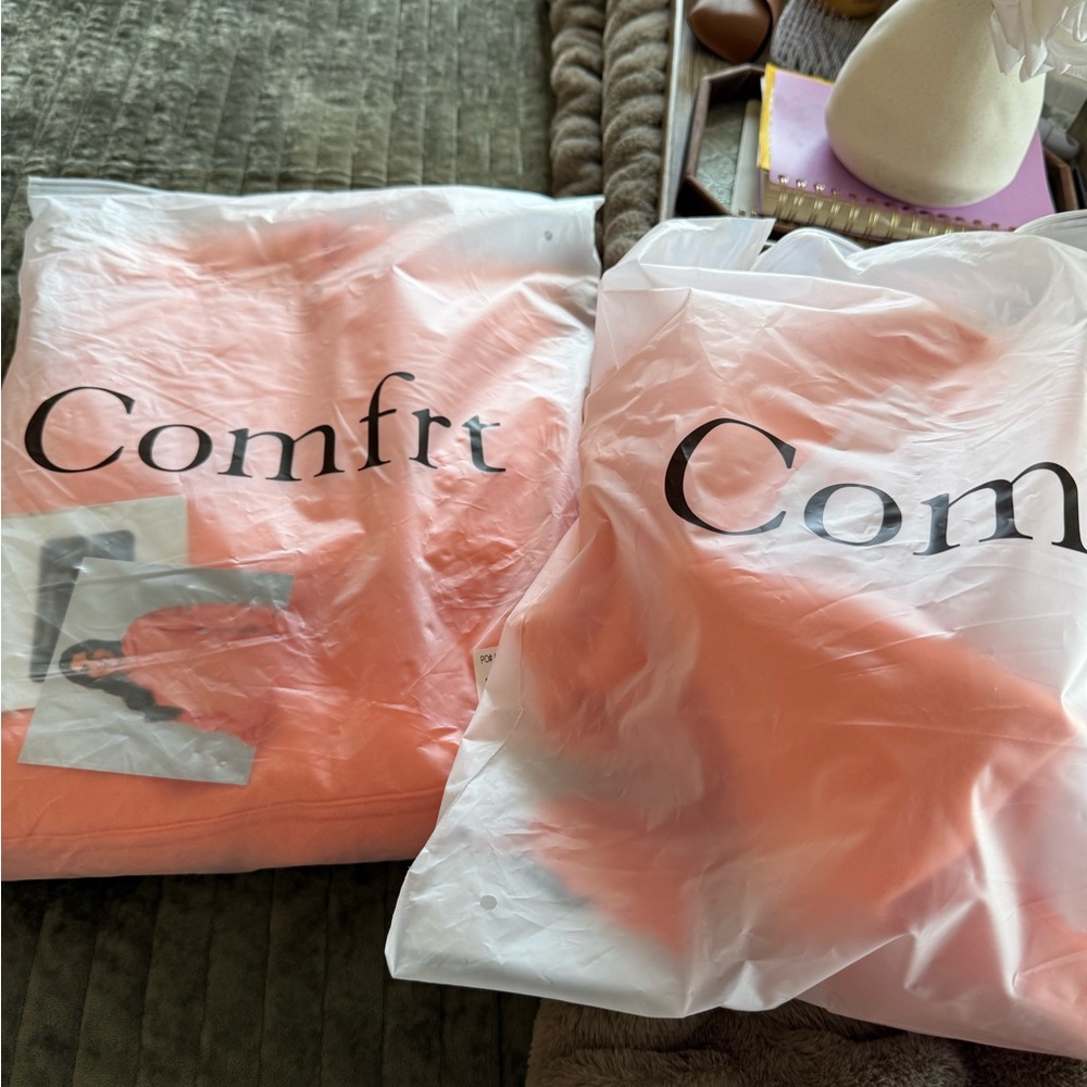 Comfrt Women's orange  Apparel